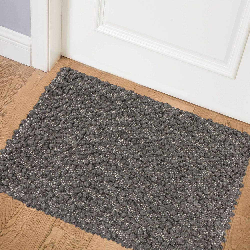 Gorbea GR1 Charcoal Black Area Rug #color_charcoal black