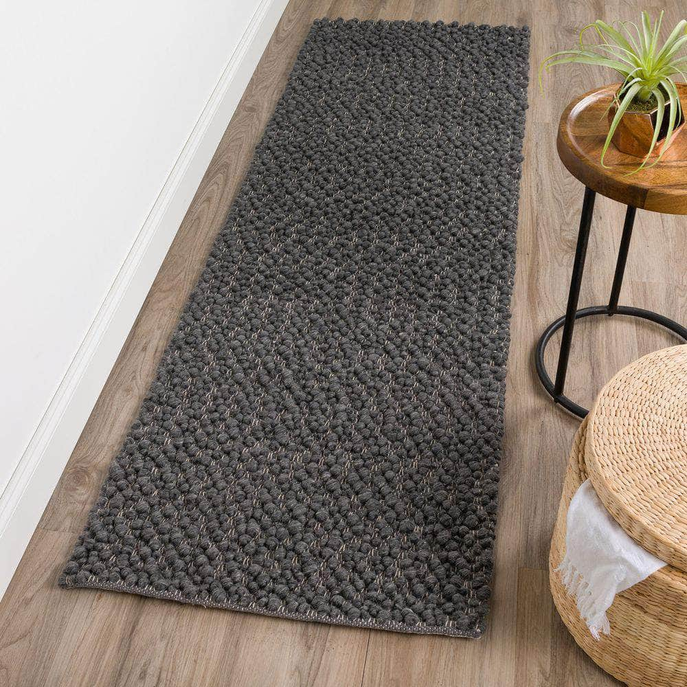 Gorbea GR1 Charcoal Black Area Rug #color_charcoal black