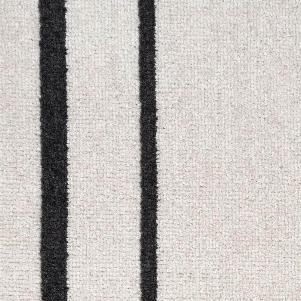 Nourison Essentials NRE02 Ivory Black Rugs #color_ivory black