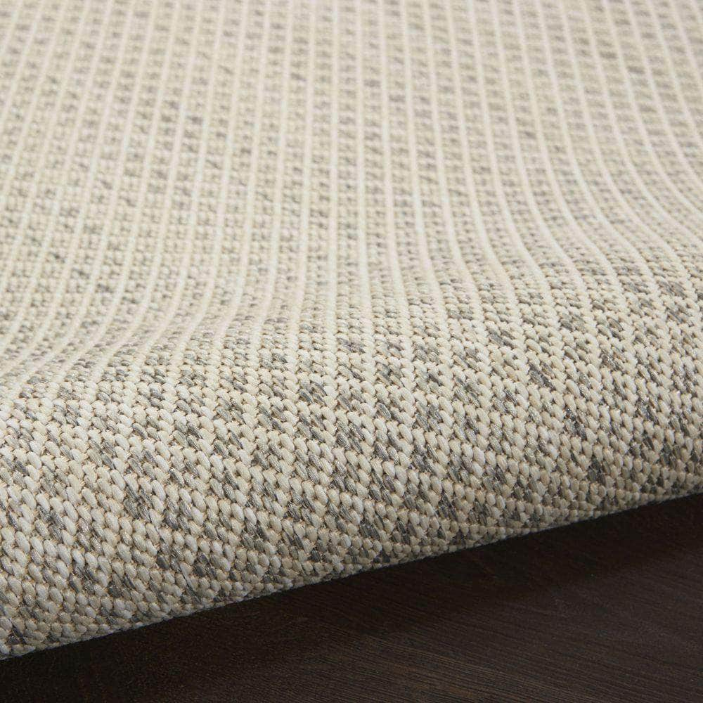 Courtyard COU01 Ivory/Silver Rug #color_ivory/silver