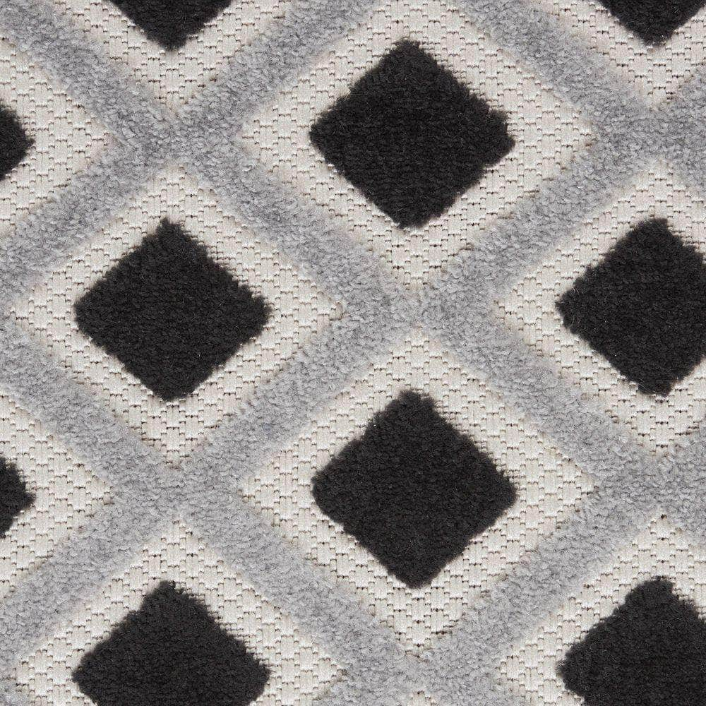 Aloha ALH26 Black White Rugs #color_black white