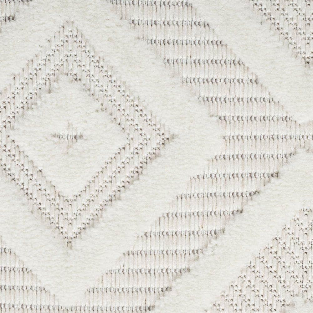 Versatile NRV01 Ivory/White Rugs #color_ivory/white