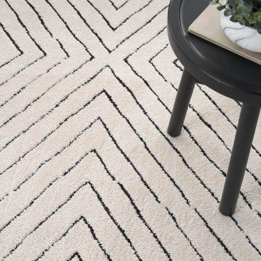 Modern Comfort MNC01 Ivory Black Rug #color_ivory black