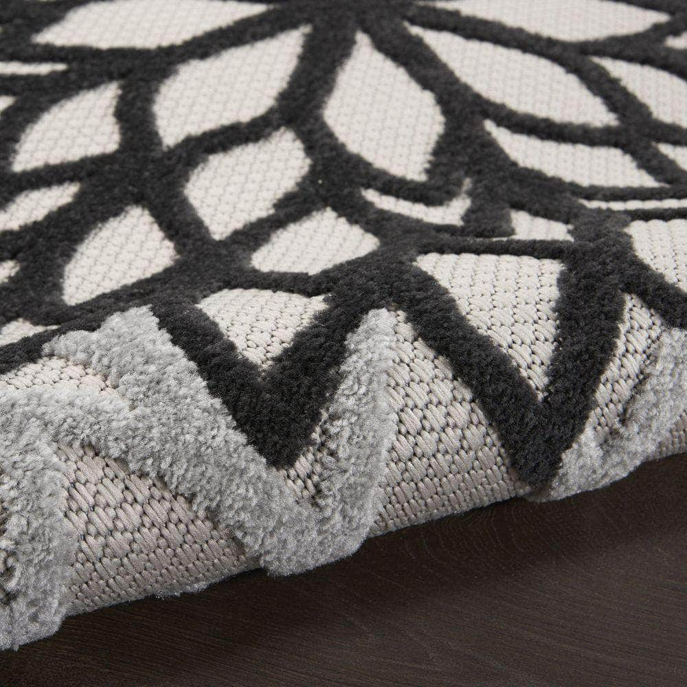 Aloha ALH05 Black White Rugs #color_black white