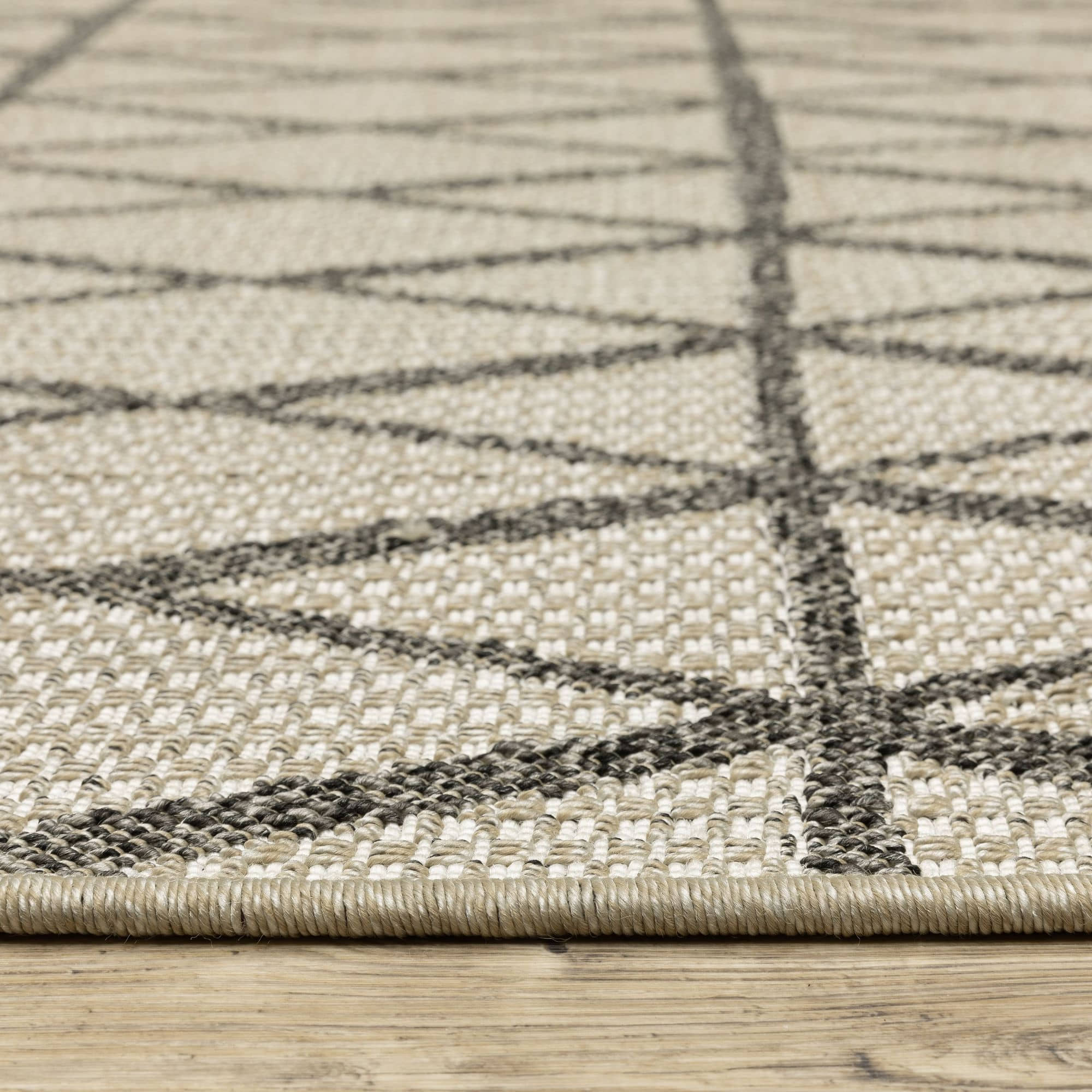 Power-Loomed 1331V Beige Rugs #color_beige