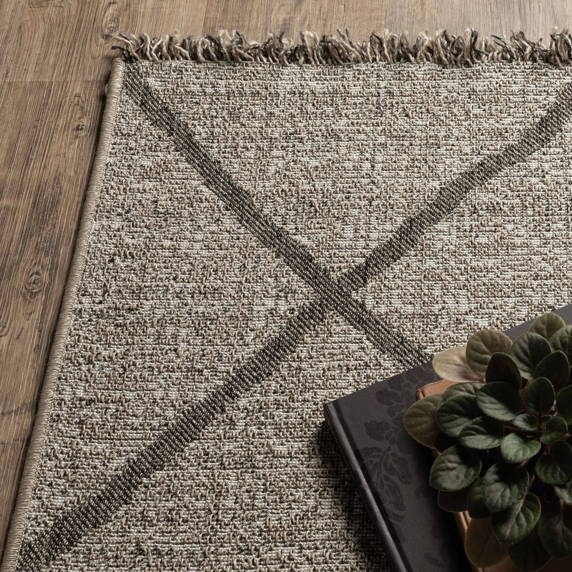 Power-Loomed 4926A Beige Rugs #color_beige