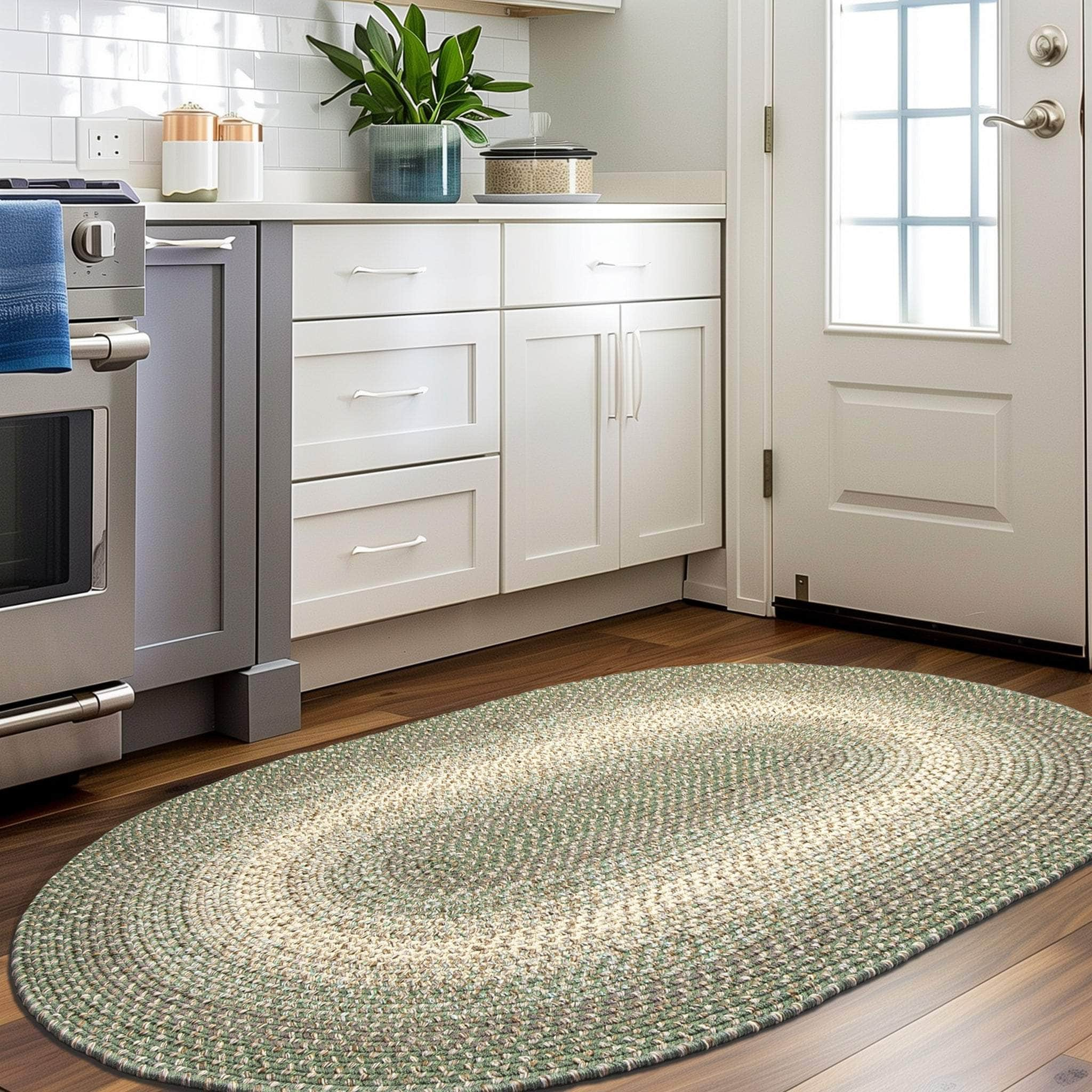 Ridgewood Indoor Outdoor Braided Rug #color_Forest Green