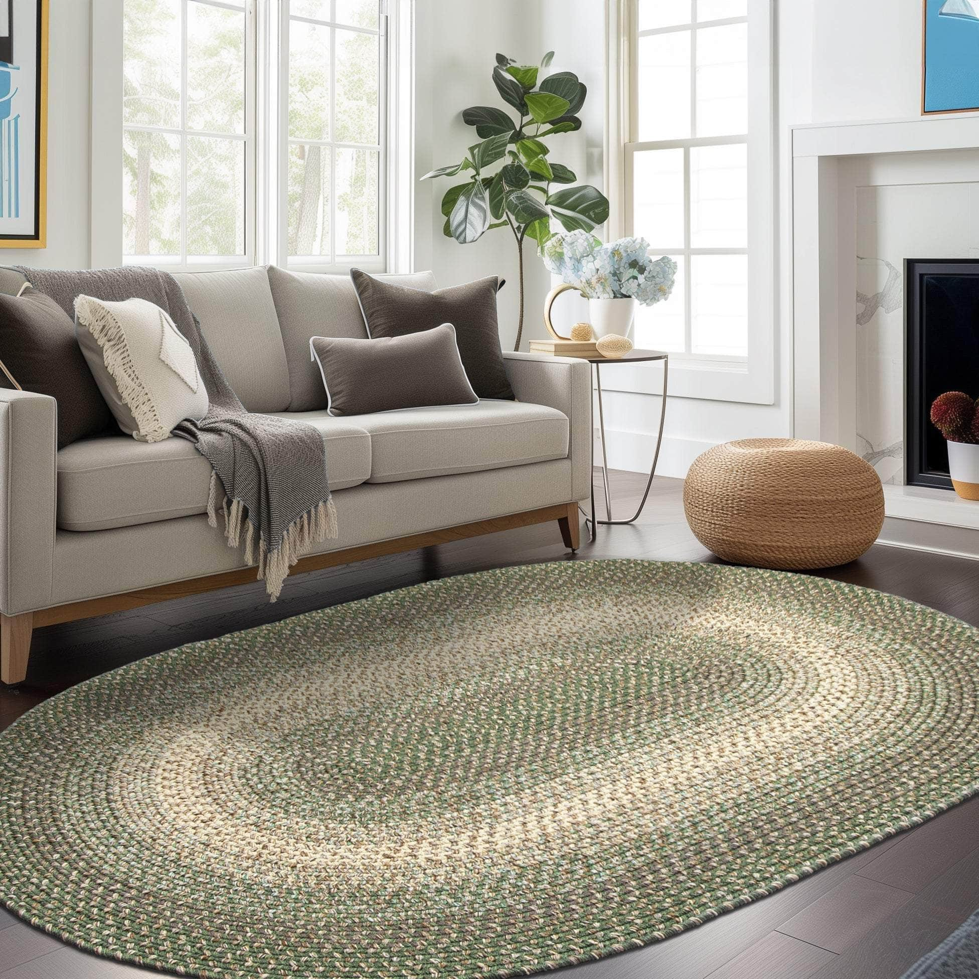 Ridgewood Indoor Outdoor Braided Rug #color_Forest Green