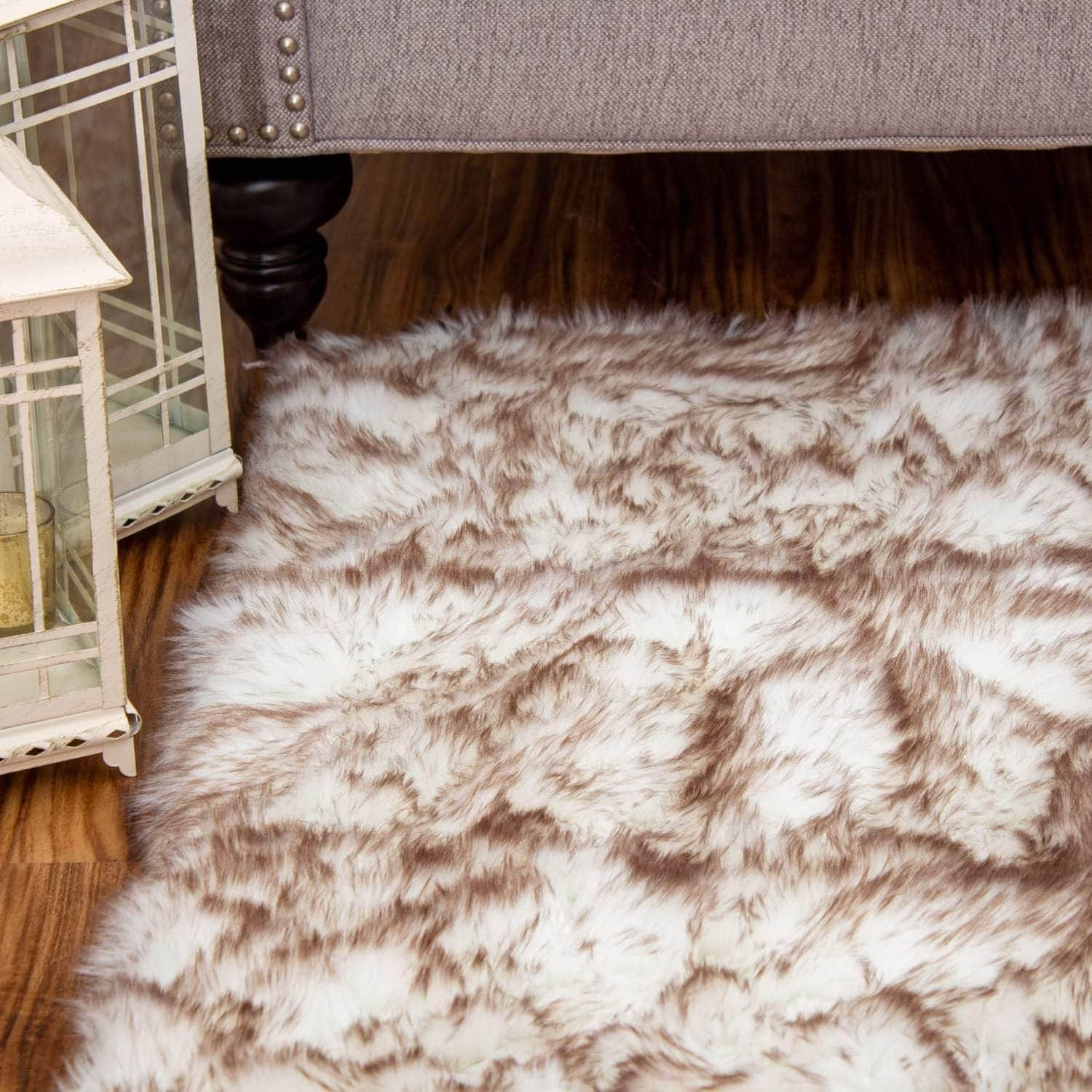 Two Tone Faux Fur Shaggy Rug #color_brown tips