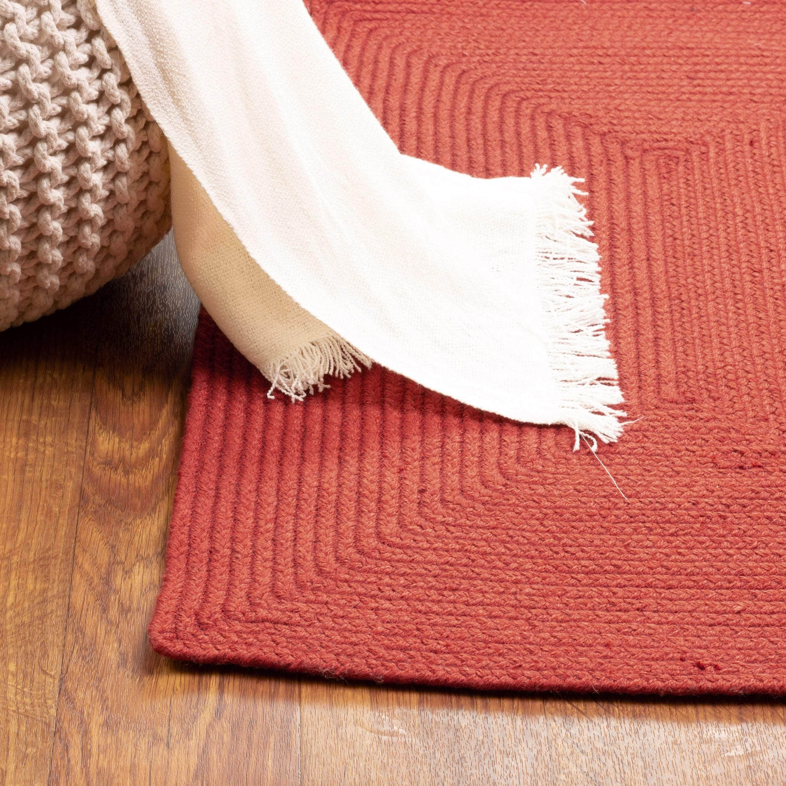 Lichfield Indoor / Outdoor Braided Rug #color_rustic red