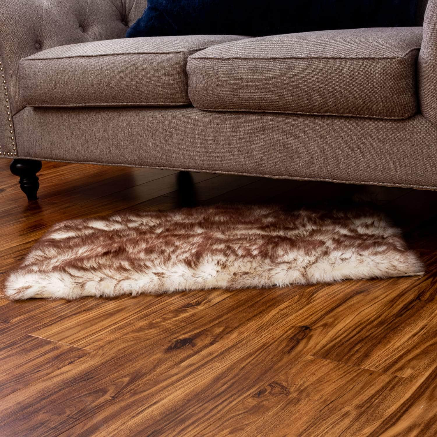 Two Tone Faux Fur Shaggy Rug #color_brown tips