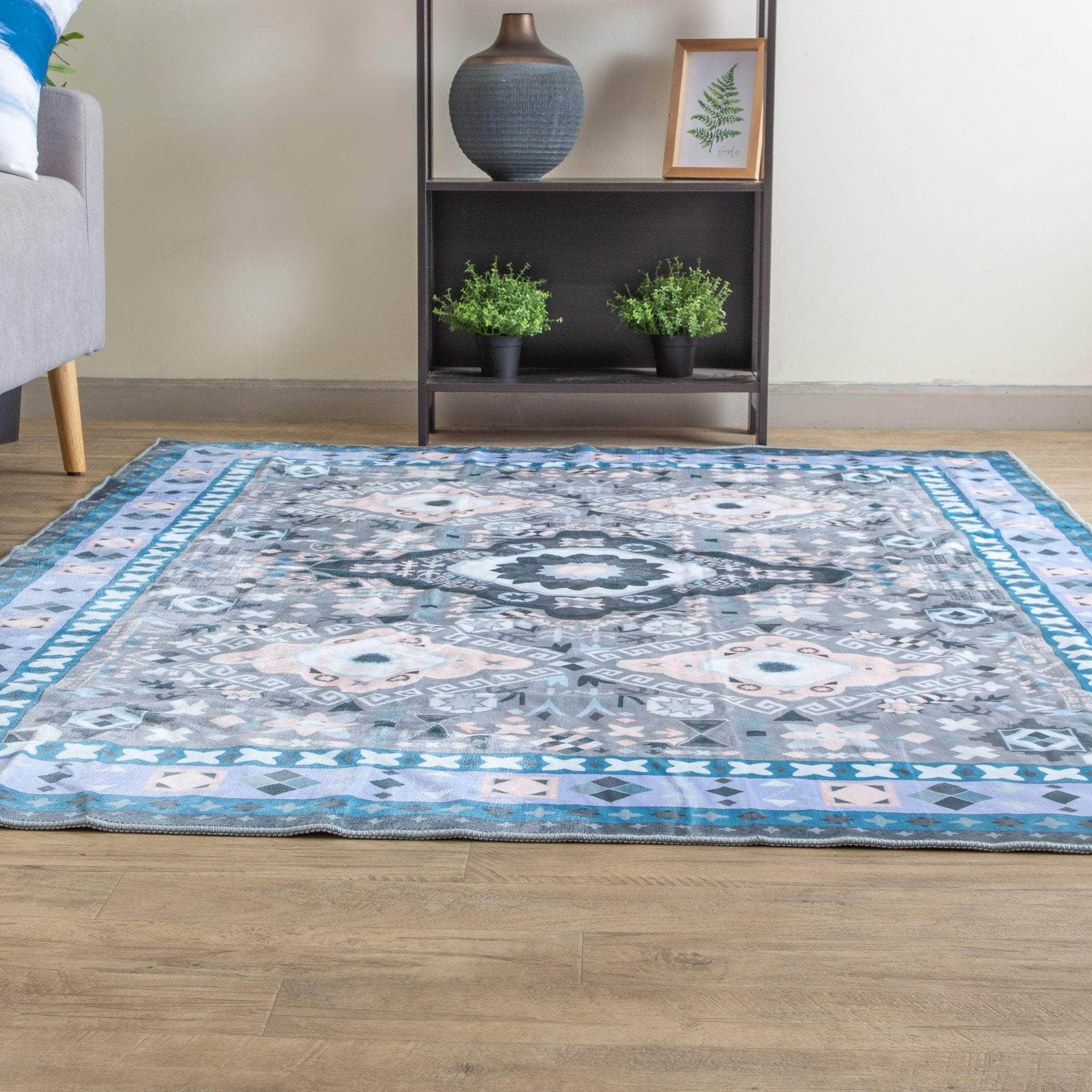 Veronica Machine Washable Traditional rug #color_gray