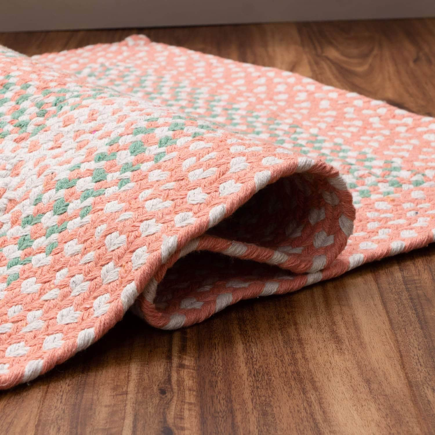 Waterbury WAT01 Coral & Green Rug #color_coral & green